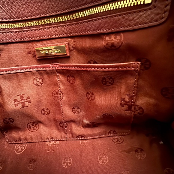 2 Tori Burch hand bags . New, spacious , casual, beautiful colors. - Picture 8 of 16